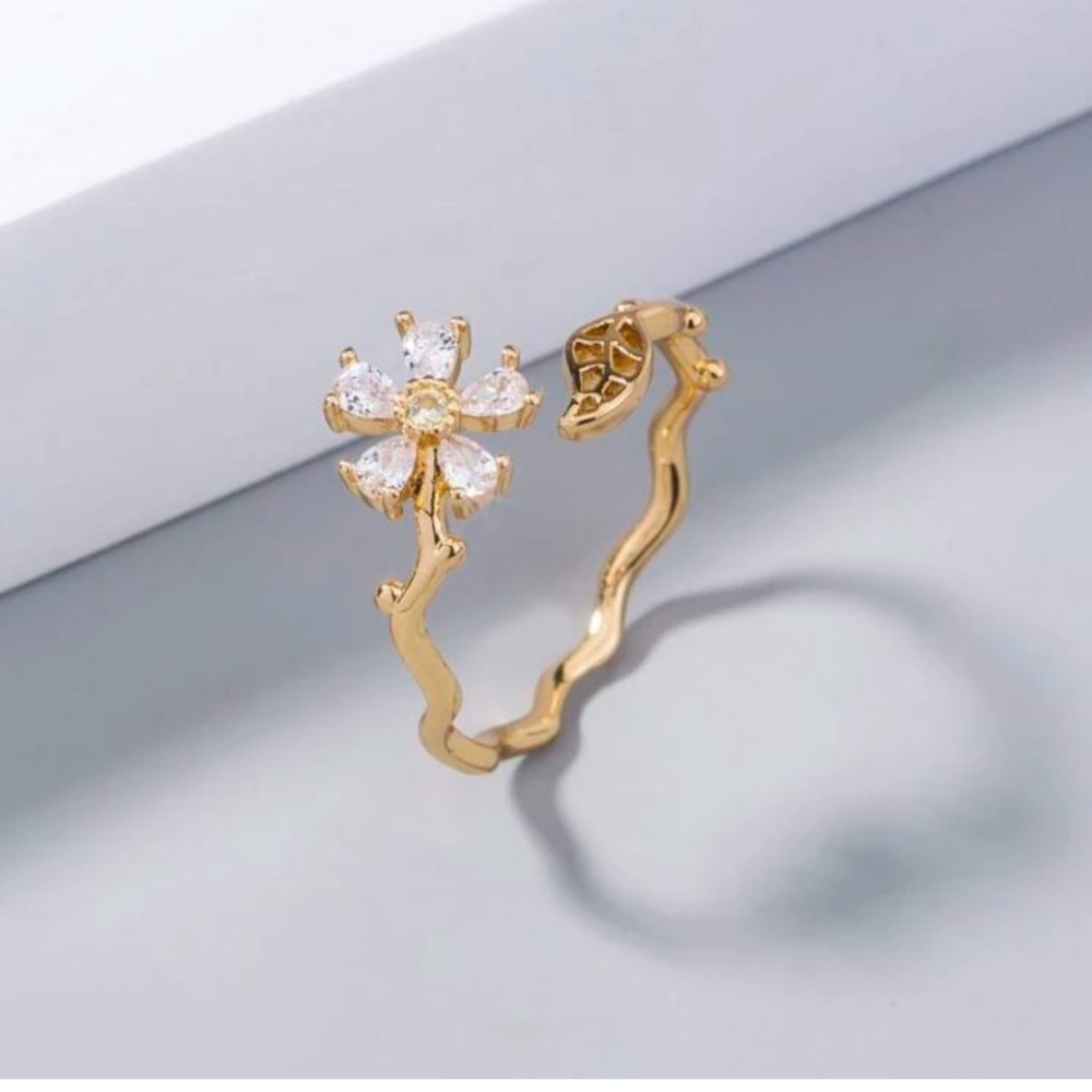 Flower and Leaf Adjustable Ring