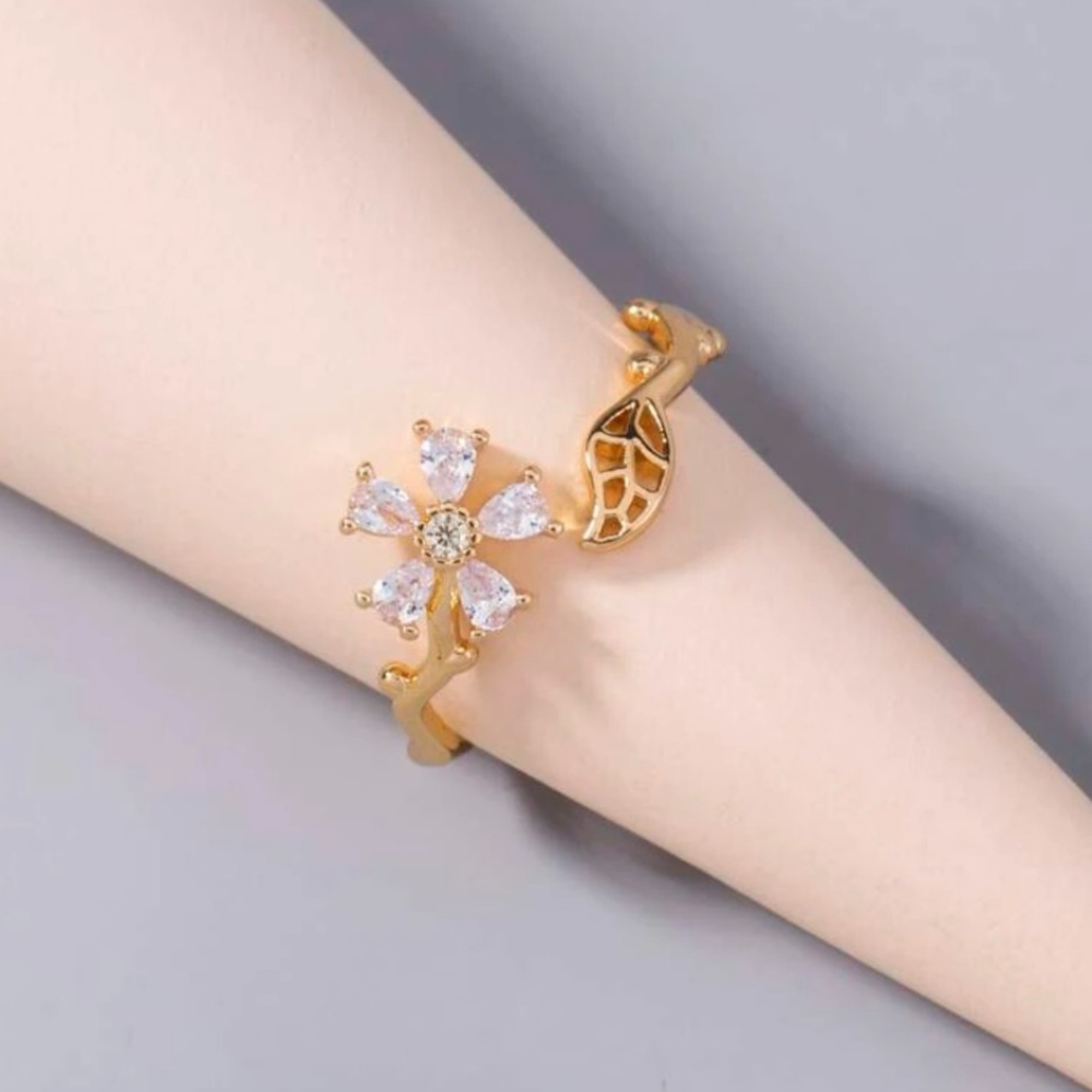 Flower and Leaf Adjustable Ring